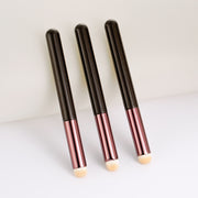 Round Head lip brush lipstick brush beauty tools concealer brush blooming brush portable lip makeup brush wholesale one-piece delivery