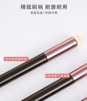 Round Head lip brush lipstick brush beauty tools concealer brush blooming brush portable lip makeup brush wholesale one-piece delivery